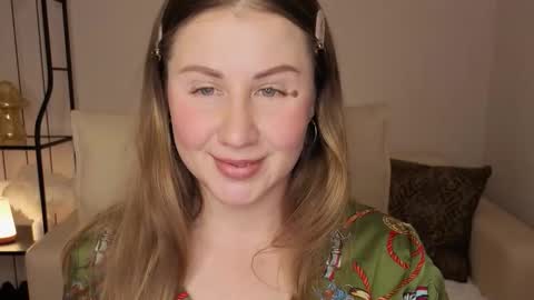 Helen online show from 11-29-25, 01:52