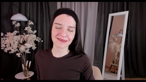 Helen online show from 01-24-25, 02:28