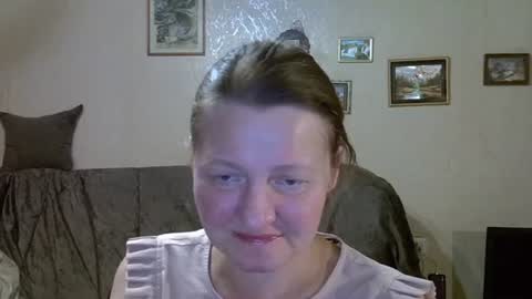 Snapshot of helgacharming chatting on 08-04-26, 01:31 helgacharming online show from 08-04-26, 01:31