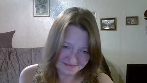 Snapshot of helgacharming chatting on 08-06-26, 04:20 helgacharming online show from 08-06-26, 04:20