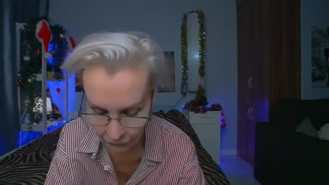 Snapshot of helgahimmele chatting on 01-07-25, 11:24 Helga online show from 01-07-25, 11:24