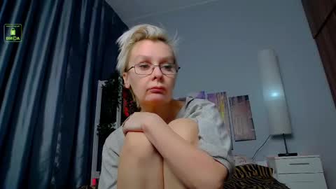 Snapshot of helgahimmele chatting on 02-22-25, 12:16 Helga online show from 02-22-25, 12:16