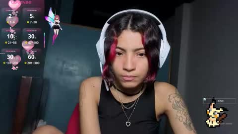 Helia Transfem and Amy online show from 10-21-25, 06:36