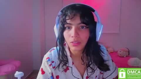 Helia Transfem and Amy online show from 03-27-26, 06:41