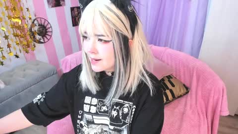 Laura online show from 01-19-25, 03:08