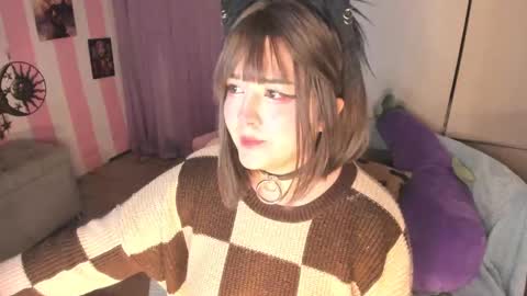 Laura online show from 09-11-25, 03:39