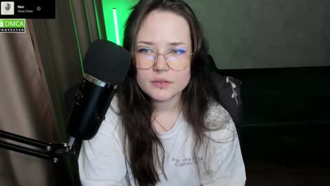 Red online show from 12-06-24, 10:19