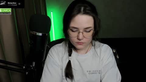 Red online show from 12-07-24, 07:21