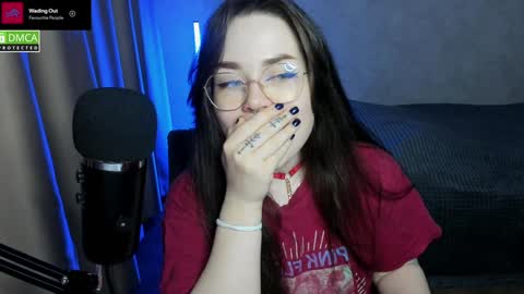 Red online show from 01-30-25, 05:39