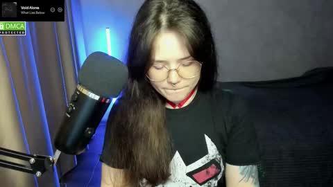 Red online show from 09-13-25, 07:13