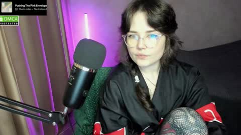 Red online show from 10-14-25, 06:31