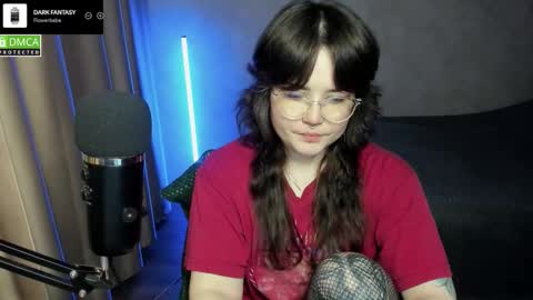 Red online show from 10-20-25, 06:30