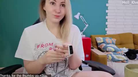 Snapshot of hell_l0ve chatting on 11-25-25, 06:13 Anastasiia online show from 11-25-25, 06:13