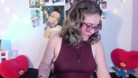 hellen online show from 12-03-25, 04:09