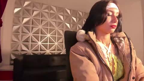 Hellen online show from 09-15-25, 12:49