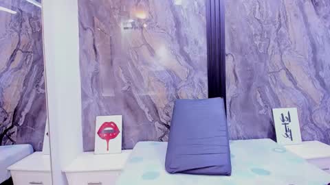 Hellen johanson online show from 02-24-26, 07:23