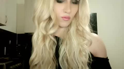 Snapshot of hellenspellman chatting on 03-08-25, 02:34 Helen Spellman online show from 03-08-25, 02:34