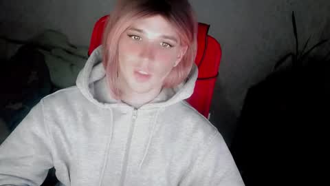 Snapshot of hellenspellman chatting on 09-23-25, 04:54 Helen Spellman online show from 09-23-25, 04:54