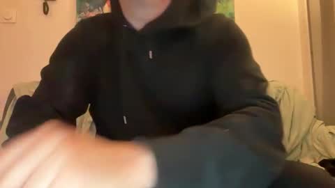 hellohowareyou66 online show from 12-18-25, 04:24