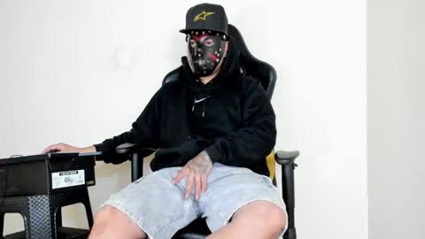 Snapshot of hellstar_team chatting on 11-01-25, 05:31 Star and Andy online show from 11-01-25, 05:31