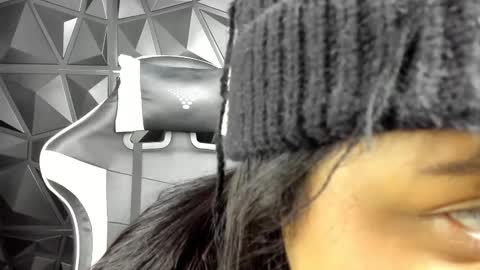 heluehorny13 online show from 02-23-25, 03:35