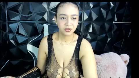 heluehorny13 online show from 01-12-26, 03:50