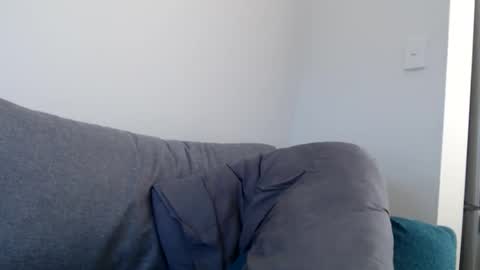 Snapshot of hempie1973 chatting on 10-26-25, 05:24 hempie1973 online show from 10-26-25, 05:24