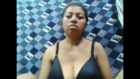 Snapshot of henitsaldy chatting on 09-18-25, 04:47 henitsaldy online show from 09-18-25, 04:47