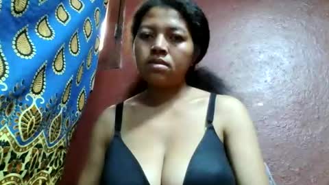 Snapshot of henitsaldy chatting on 09-23-25, 04:04 henitsaldy online show from 09-23-25, 04:04