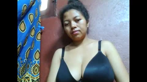 Snapshot of henitsaldy chatting on 10-03-25, 02:52 henitsaldy online show from 10-03-25, 02:52