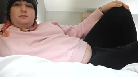 henmasterson online show from 12-15-25, 01:04