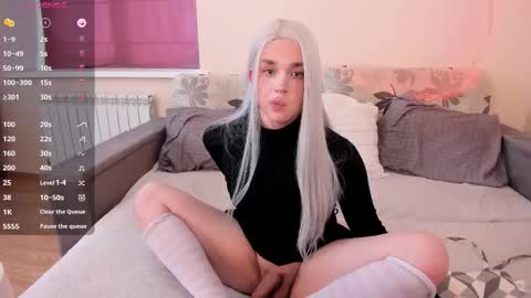 Eva online show from 09-21-25, 12:18