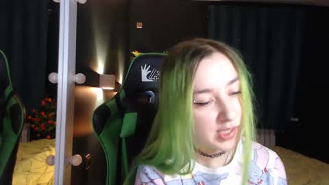 Snapshot of hentaishiing chatting on 02-09-25, 03:34 Hentaishiing online show from 02-09-25, 03:34