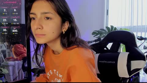 Hello I am Valentina independent Colombian model I love sensuality and pleasure welcome online show from 12-30-24, 12:31