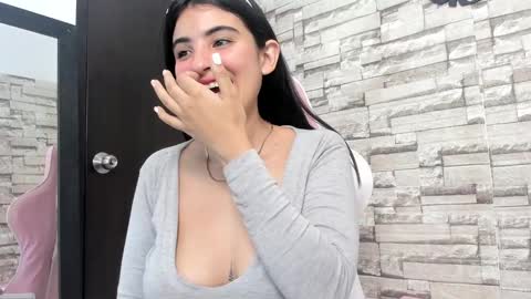 Snapshot of hera_elis chatting on 12-31-24, 01:47 hera_elis online show from 12-31-24, 01:47