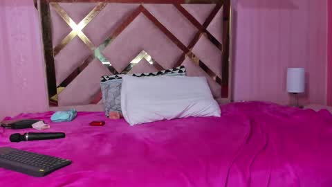 Snapshot of hera_elis chatting on 03-01-25, 10:53 hera_elis online show from 03-01-25, 10:53