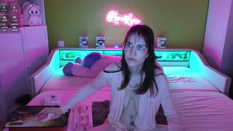 HeraLuna  online show from 02-13-25, 10:54