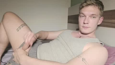 Snapshot of hercules__ chatting on 06-30-26, 06:20 Gregblonde Alextattoo online show from 06-30-26, 06:20