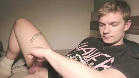 Snapshot of hercules__ chatting on 07-20-26, 06:32 Gregblonde Alextattoo online show from 07-20-26, 06:32
