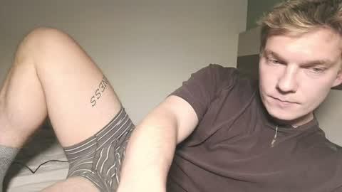 Snapshot of hercules__ chatting on 07-24-26, 05:00 Gregblonde Alextattoo online show from 07-24-26, 05:00