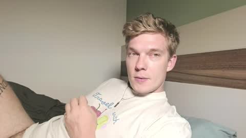 Snapshot of hercules__ chatting on 07-25-26, 07:00 Gregblonde Alextattoo online show from 07-25-26, 07:00