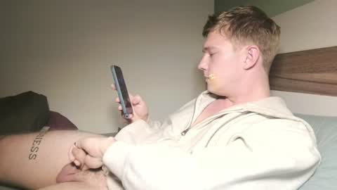 Snapshot of hercules__ chatting on 08-06-26, 06:21 Gregblonde Alextattoo online show from 08-06-26, 06:21