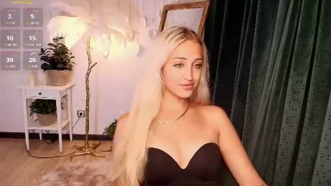 Elise online show from 08-05-26, 02:25