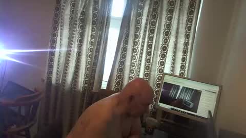 mature online show from 01-08-25, 10:04