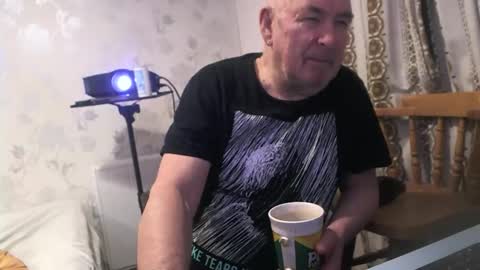 mature online show from 11-26-25, 06:47