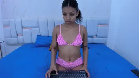 Snapshot of hermione_brown chatting on 02-09-26, 07:07 hermione_brown online show from 02-09-26, 07:07