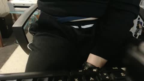 hero0111 online show from 12-11-24, 09:52