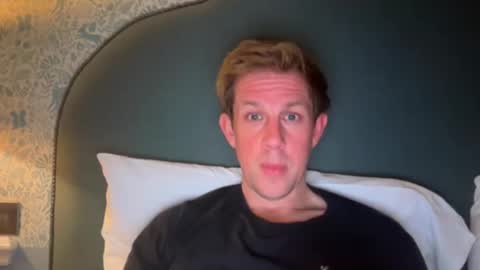 Snapshot of hertm999 chatting on 10-14-25, 09:37 oxfordplaymate online show from 10-14-25, 09:37