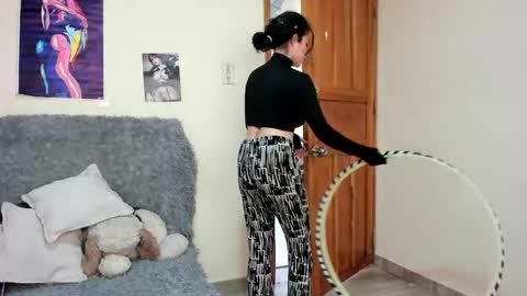 Snapshot of hesttia_ chatting on 10-10-25, 08:08 hesttia_ online show from 10-10-25, 08:08