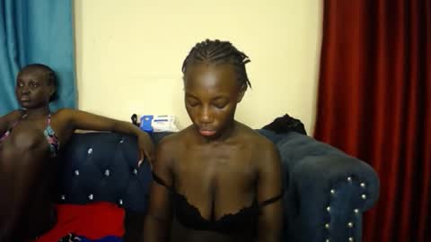 Snapshot of hevyn_sweetness chatting on 11-26-25, 04:30 Hevyn online show from 11-26-25, 04:30